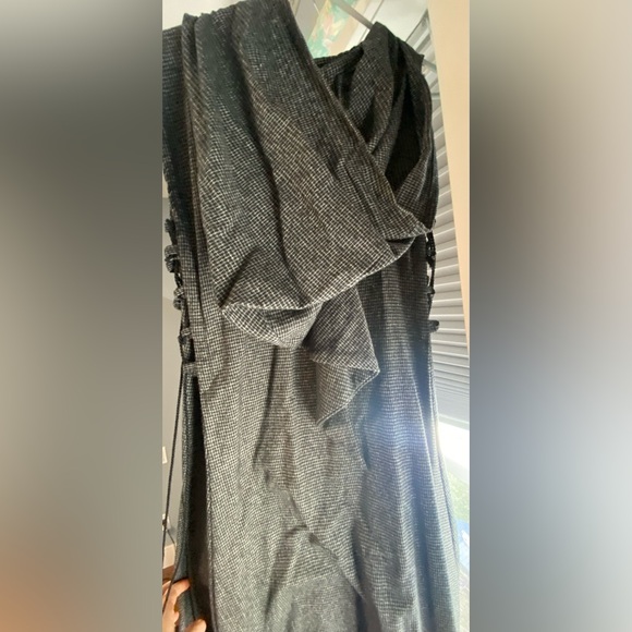 Lovely medieval dress with a huge hoodie - Picture 4 of 6